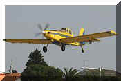 Air Tractor AT-802, click to open in large format