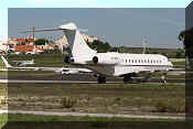 Bombardier BD-700-1A10 Global Express, click to open in large format