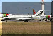 Bombardier BD-700-1A10 Global 6000, click to open in large format