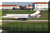 Bombardier BD-700-1A10 Global 6000, click to open in large format