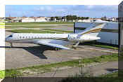 Bombardier BD-700-1A10 Global Express, click to open in large format