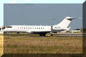Bombardier BD-700-1A10 Global Express, click to open in large format