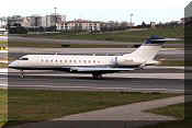 Bombardier BD-700-1A10 Global Express, click to open in large format