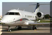 Bombardier CL-600-2B16 Challenger 604, click to open in large format