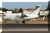 Bombardier CL-600-2B16 Challenger 605, click to open in large format