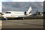 Bombardier CL-600-2B16 Challenger 605, click to open in large format
