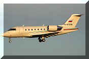 Bombardier CL-600-2B16 Challenger 605, click to open in large format