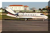 Bombardier CL-600-2B16 Challenger 650, click to open in large format