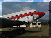 Douglas DC-3 Dakota, click to open in large format