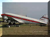 Douglas DC-3 Dakota, click to open in large format