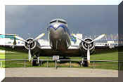 Douglas DC-3-229 Dakota, click to open in large format