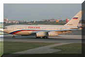 Ilyushin IL-96-300PU, click to open in large format