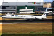 McDonnell Douglas MD-82, click to open in large format