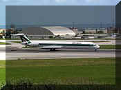 McDonnell Douglas MD-82, click to open in large format