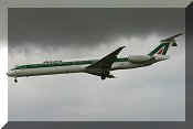 McDonnell Douglas MD-82, click to open in large format