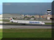 McDonnell Douglas MD-82, click to open in large format