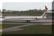 McDonnell Douglas MD-83, click to open in large format