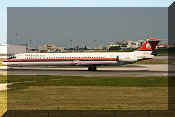 McDonnell Douglas MD-83, click to open in large format