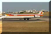 McDonnell Douglas MD-88, click to open in large format