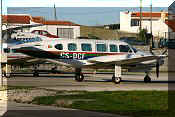 Piper PA-31-350 Navajo Chieftain, click to open in large format