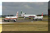 Airbus A320-214, Airbus A320-214 e Lockheed L-1011-385-3 TriStar 500, click to open in large format