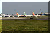 B737, A320, A319, click to open in large format