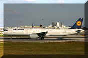 Airbus A321-231, click to open in large format