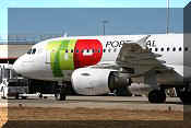 A319-111, click to open in large format