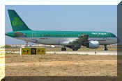 Airbus A320-214, click to open in large format