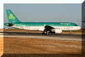 Airbus A320-214, click to open in large format