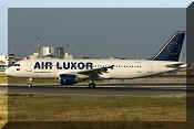 Airbus A320-211, click to open in large format