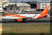 Airbus A320-214, click to open in large format