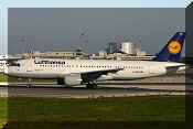 Airbus A320-211, click to open in large format