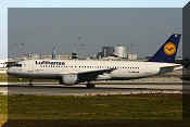 Airbus A320-211, click to open in large format