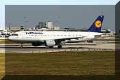 Airbus A320-211, click to open in large format