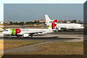 Airbus A320-214, click to open in large format