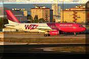 Airbus A320-232, click to open in large format