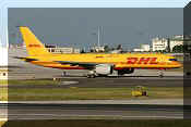 Boeing 757-236(SF), click to open in large format