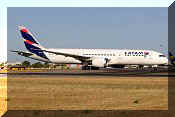 Boeing 787-9 Dreamliner, click to open in large format