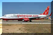 Boeing 737-8Q8, click to open in large format