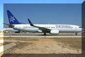 Boeing 737-86N, click to open in large format