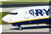 Boeing 737-8AS, click to open in large format
