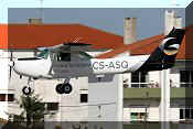 Cessna 152, click to open in large format