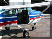 Cessna 182J Skylane, click to open in large format