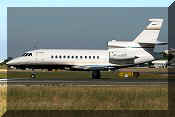 Falcon 900B, click to open in large format