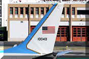 Boeing C-40B, click to open in large format