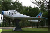 North American F-86F Sabre, click to open in large format