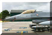 F-16A Fighting Falcon, click to open in large format