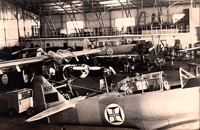 Dornier Do.27 & North American T-6G Harvard