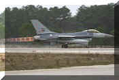 F-16A Fighting Falcon, click to open in large format
